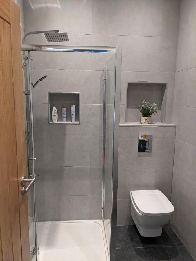 Modern Aptmt, 2 Stops To Central London, Smart Lock, Netflix Ealing Exterior foto