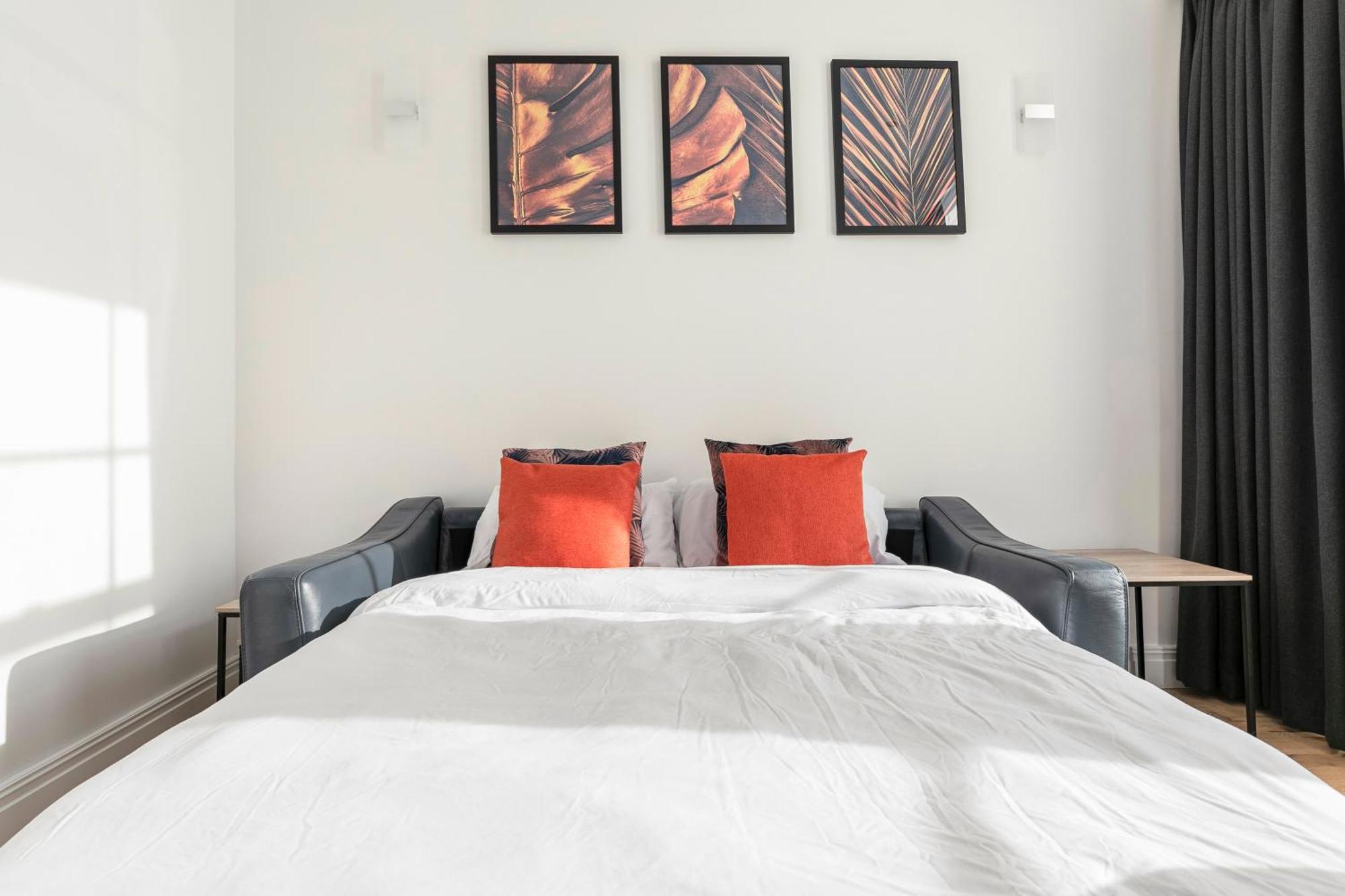 Modern Aptmt, 2 Stops To Central London, Smart Lock, Netflix Ealing Exterior foto