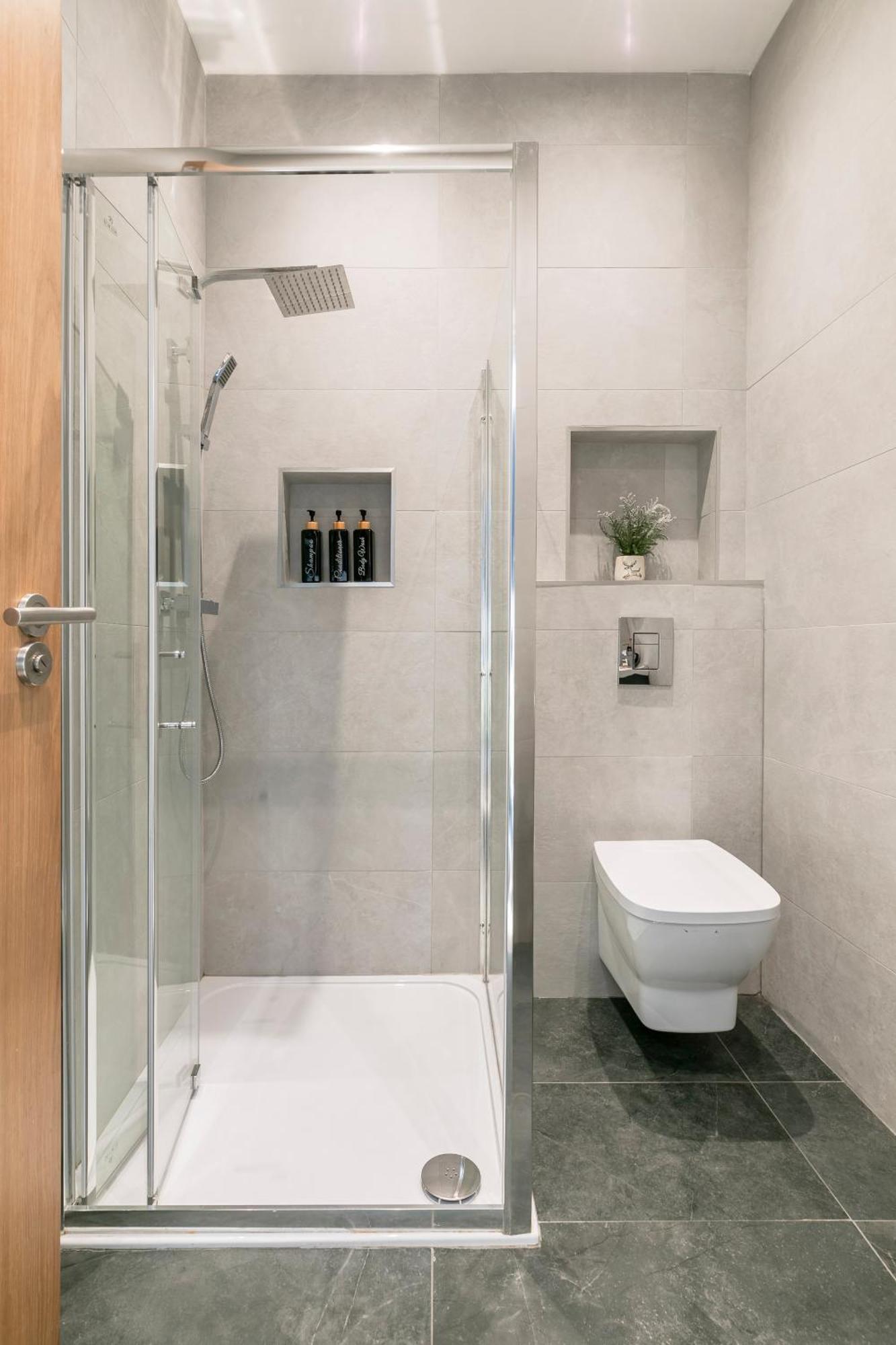Modern Aptmt, 2 Stops To Central London, Smart Lock, Netflix Ealing Exterior foto