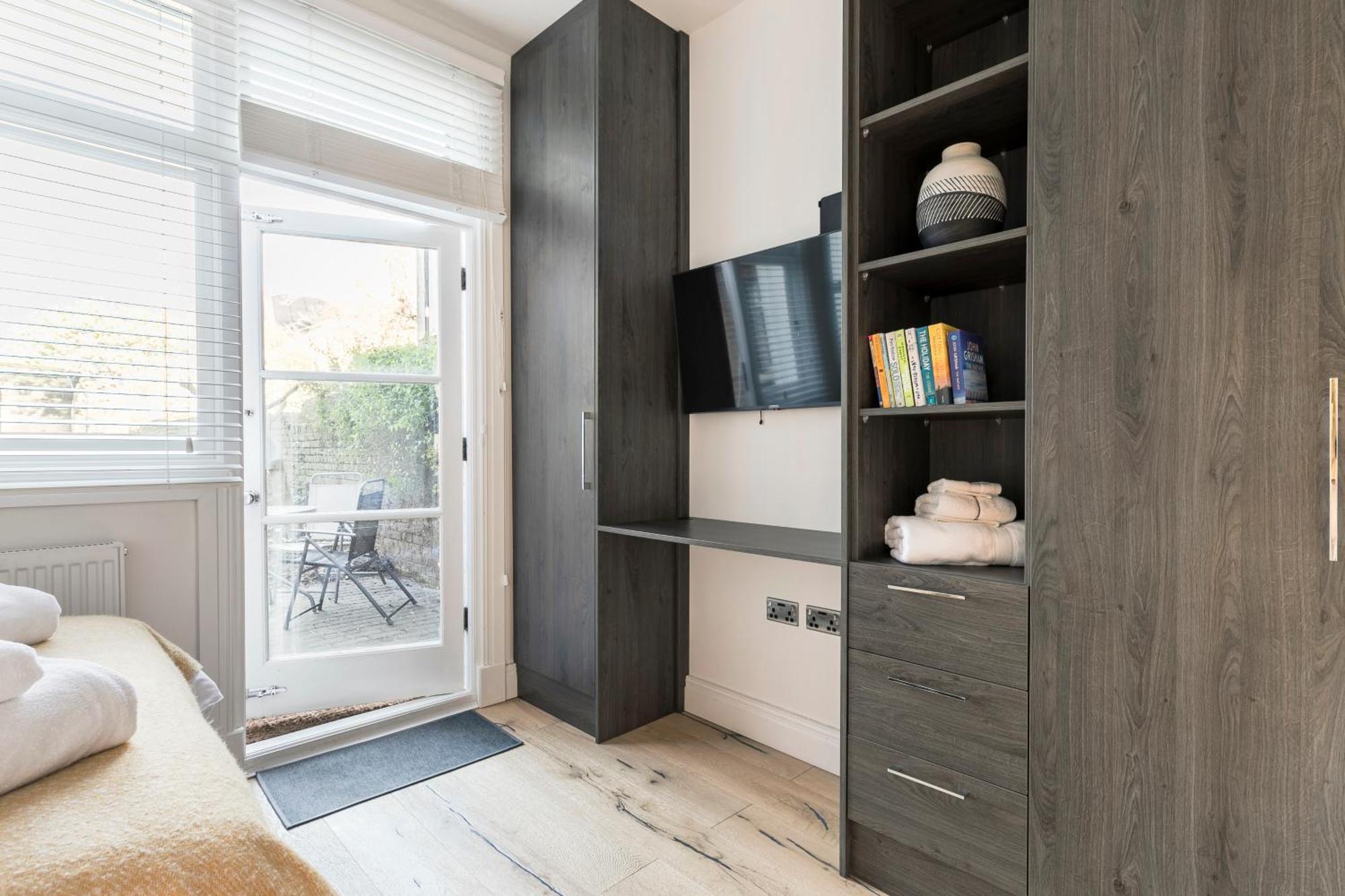 Modern Aptmt, 2 Stops To Central London, Smart Lock, Netflix Ealing Exterior foto