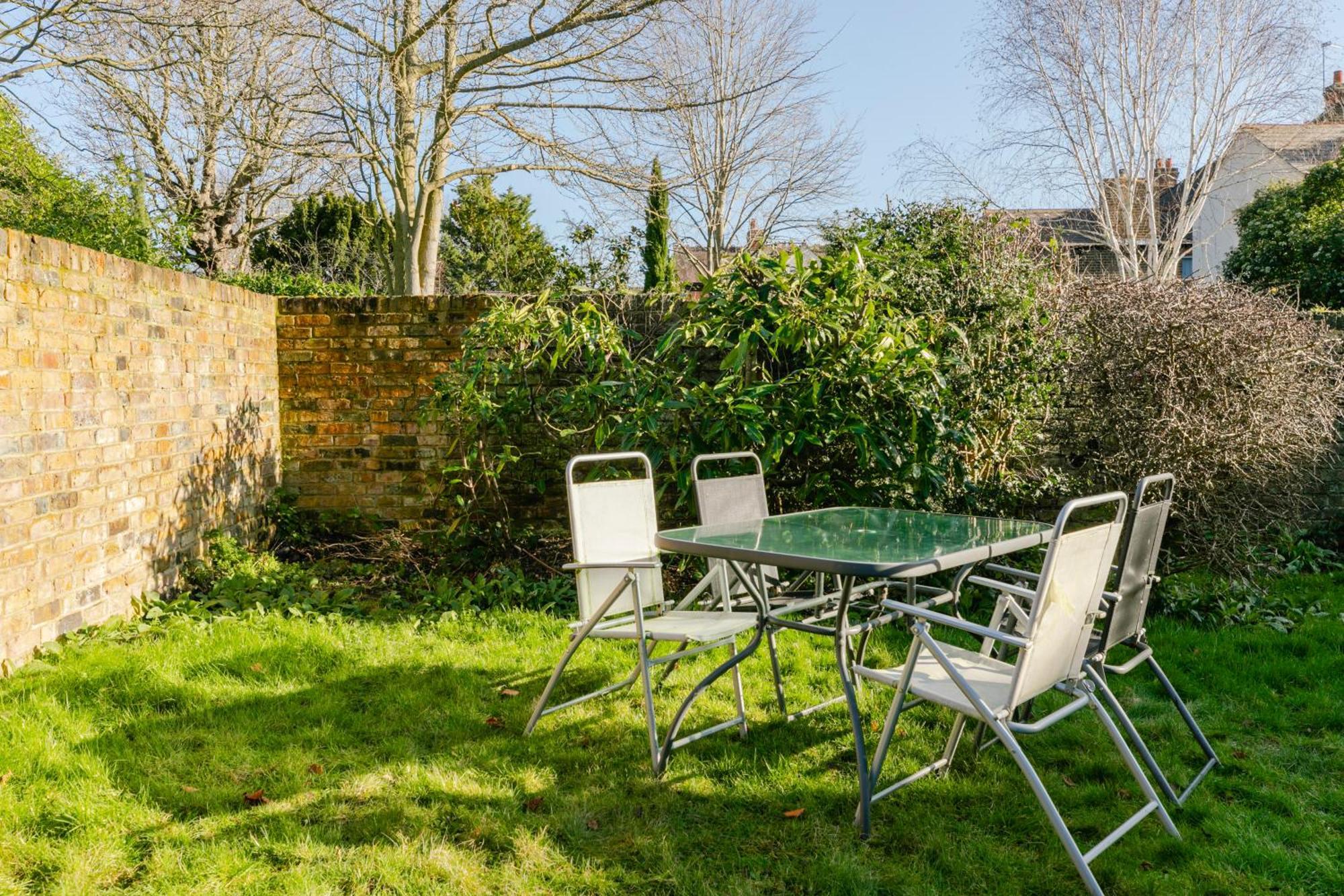 Modern Aptmt, 2 Stops To Central London, Smart Lock, Netflix Ealing Exterior foto