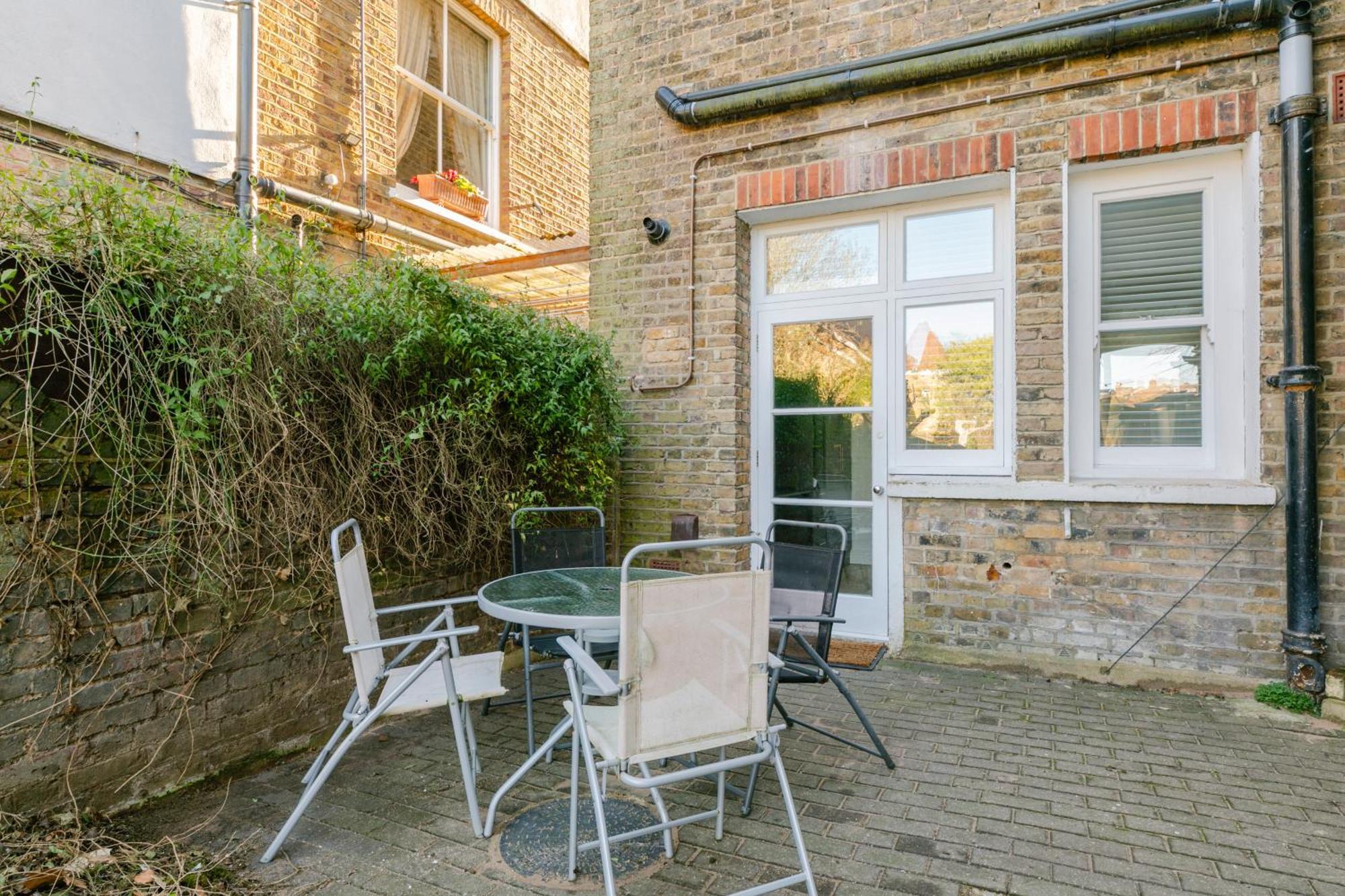 Modern Aptmt, 2 Stops To Central London, Smart Lock, Netflix Ealing Exterior foto
