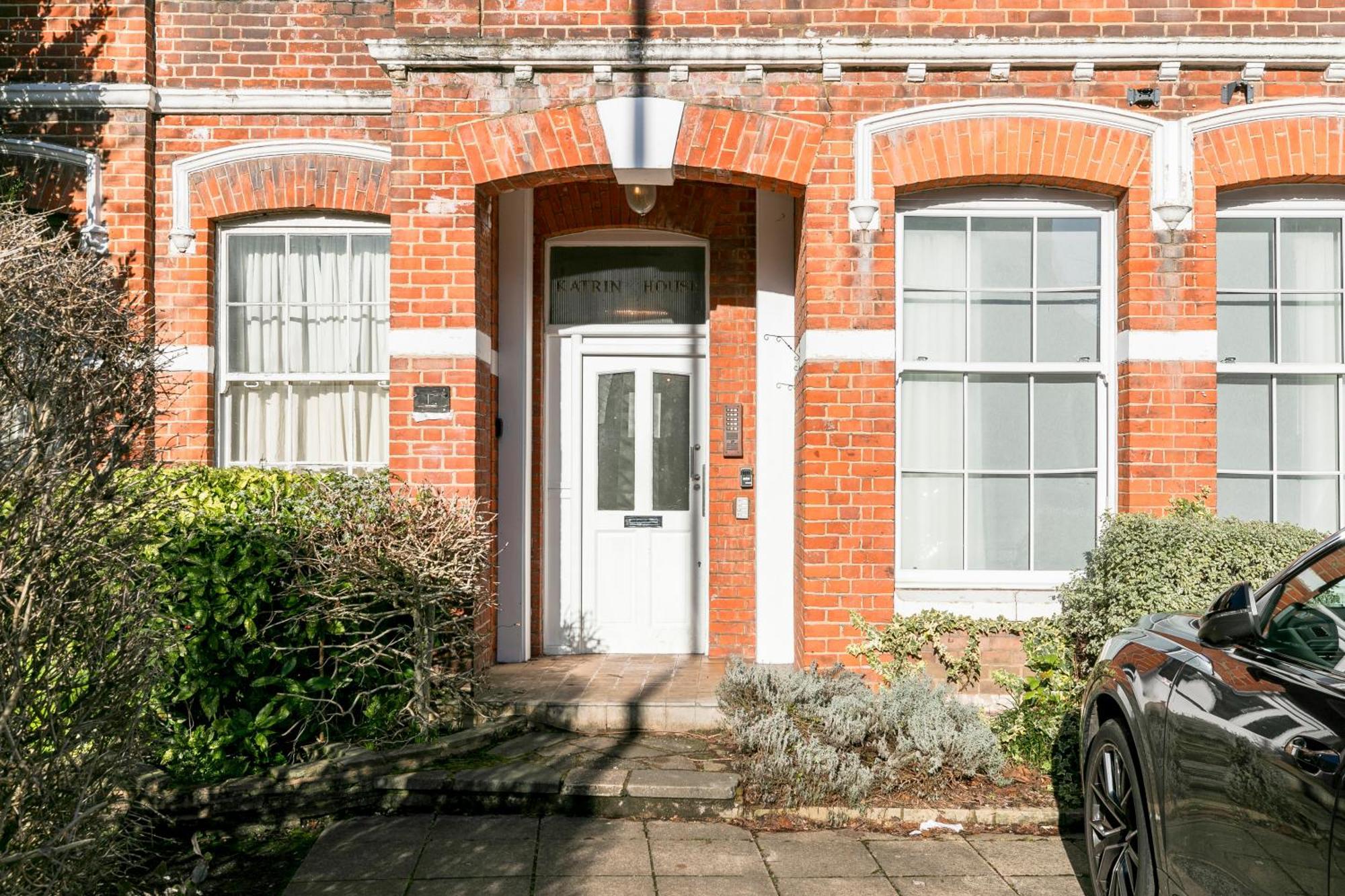Modern Aptmt, 2 Stops To Central London, Smart Lock, Netflix Ealing Exterior foto